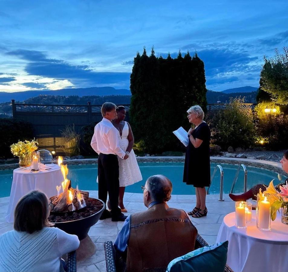 A Vista Villa Couples Retreat Kelowna Exteriér fotografie