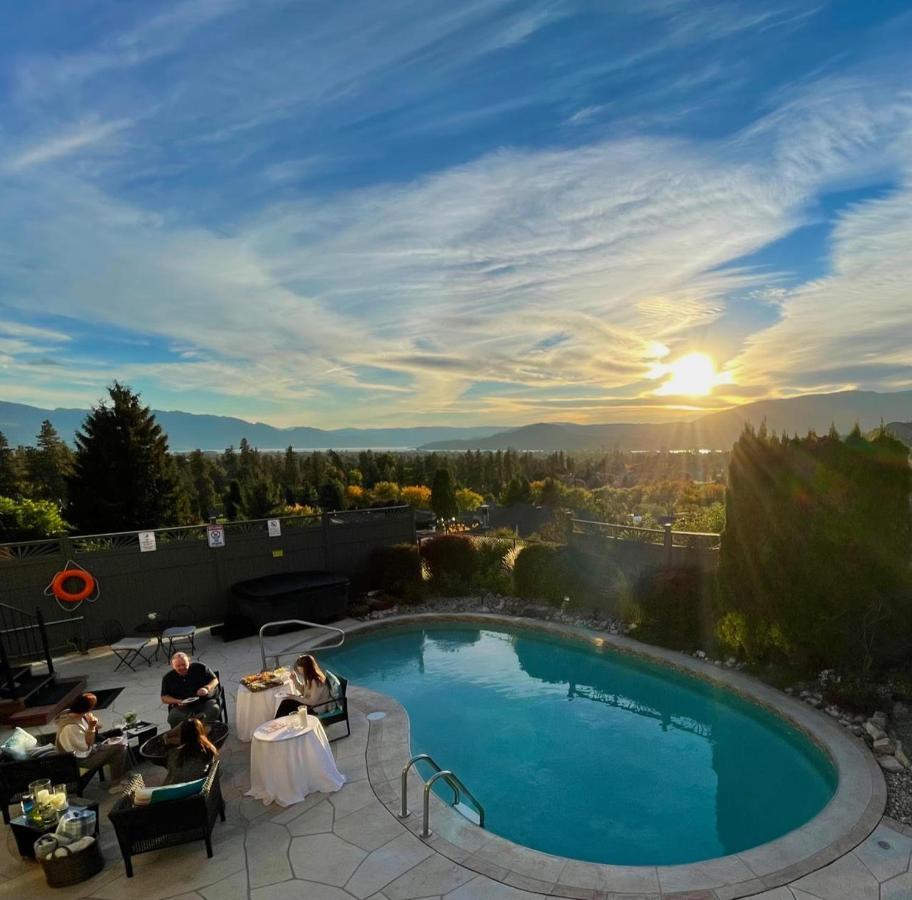 A Vista Villa Couples Retreat Kelowna Exteriér fotografie
